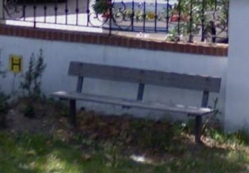 bench - google street view 2008