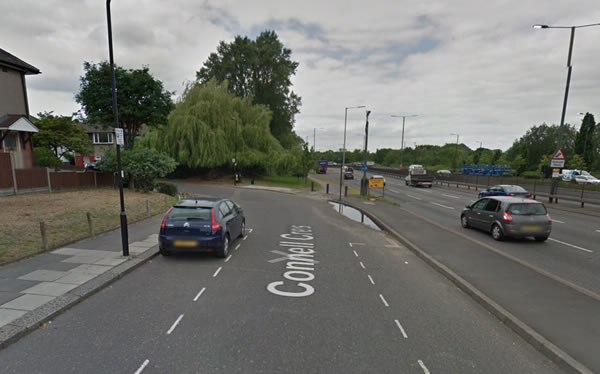 Entrance to Connell Crescent from A40