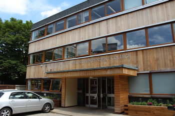 ealing independent college