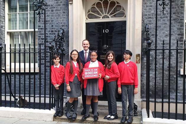 Edward Betham pupils with James Murray outside Number 10 Downing Street 