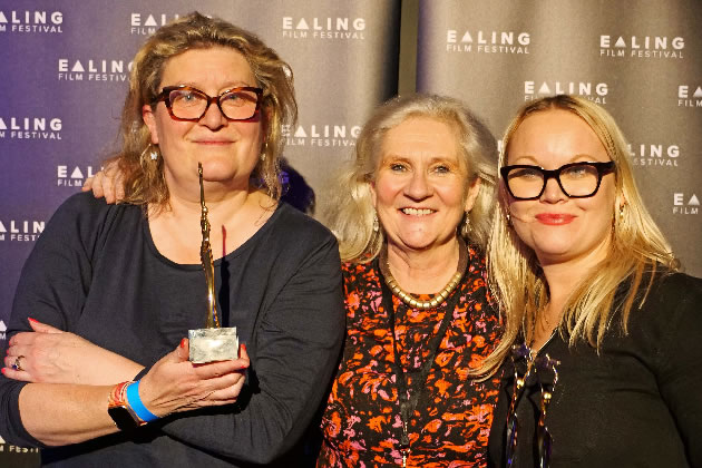 Jane Ashmore (left) with festival director Annemarie Flanagan (centre) 