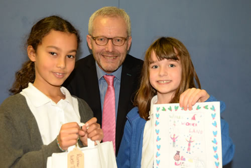 Cllr Millican and pupils from Fielding School