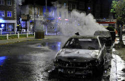 Ealing riots photo via twitter @Vitu_E